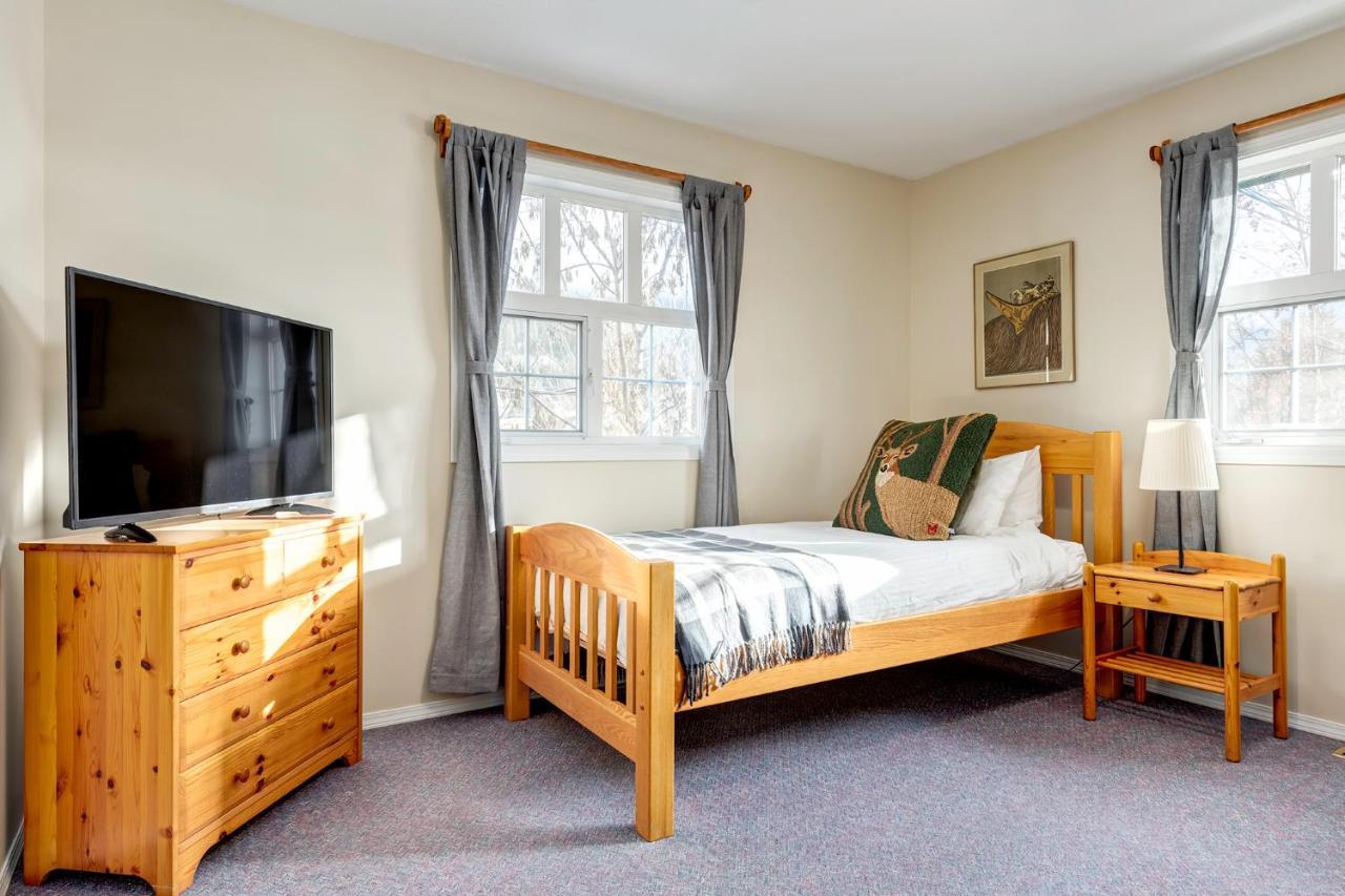 Courthouse Inn Ревелсток Екстер'єр фото